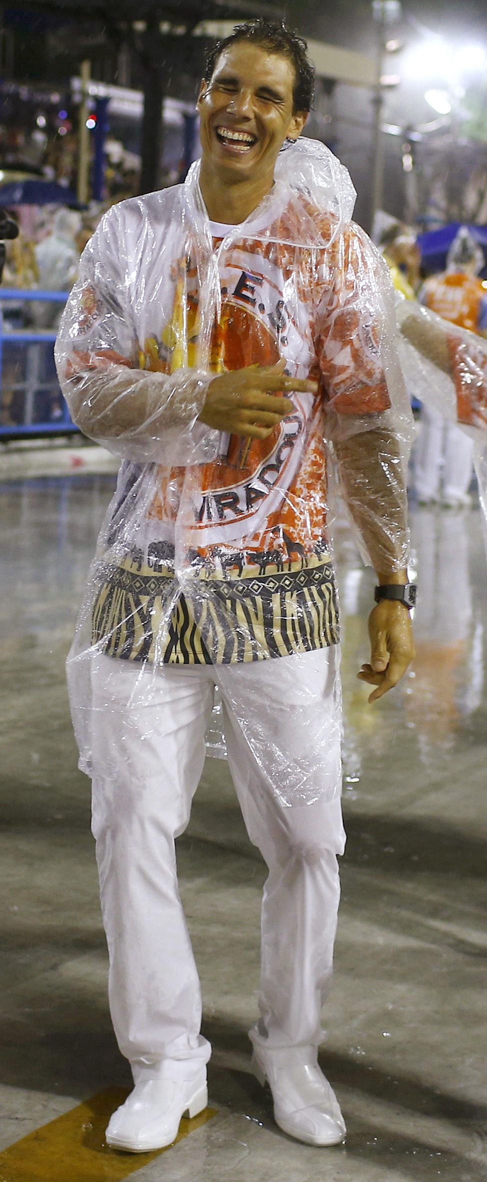 Rafa Nadal desfilando en el Carnaval de Ro junto a Ferrer y Guga Pict. 9