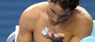 Rafa Nadal: Mi torneo est en peligro y no creo que pueda jugar sin vendaje