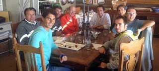 Nadal repone fuerzas cerca de la playa de Melbourne