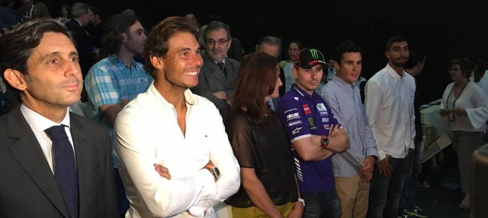 Rafael Nadal junto a Jorge Lorengo y otros grandes deportistas espaoles en la presentacin de Becas Podium 2016