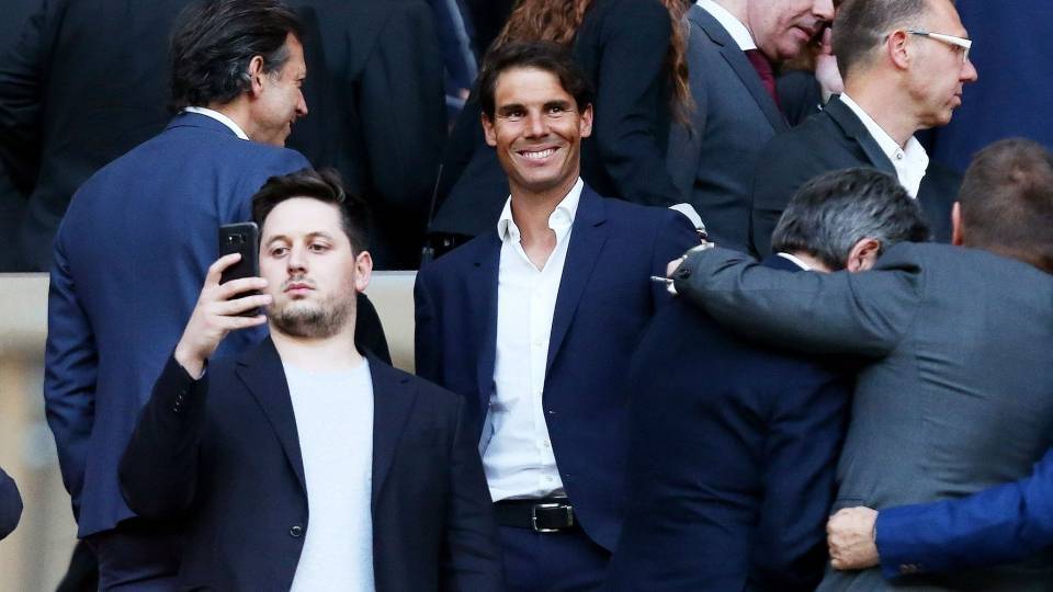 Nadal disfrutando del partido de ayer del Atltico en el Wanda Metropolitano - 4 mayo 2018