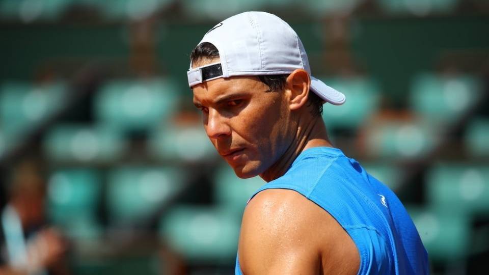 Rafa Nadal durante un entrenamiento antes de su debut en Roland Garros 2018