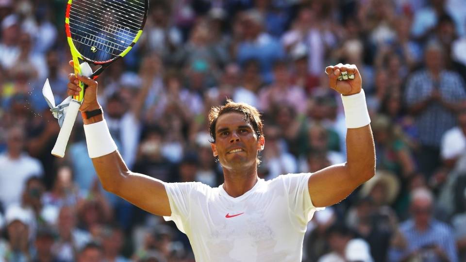 Rafa Nadal celebra su victoria frente a Mikhail Kukushkin en Wimbledon 2018