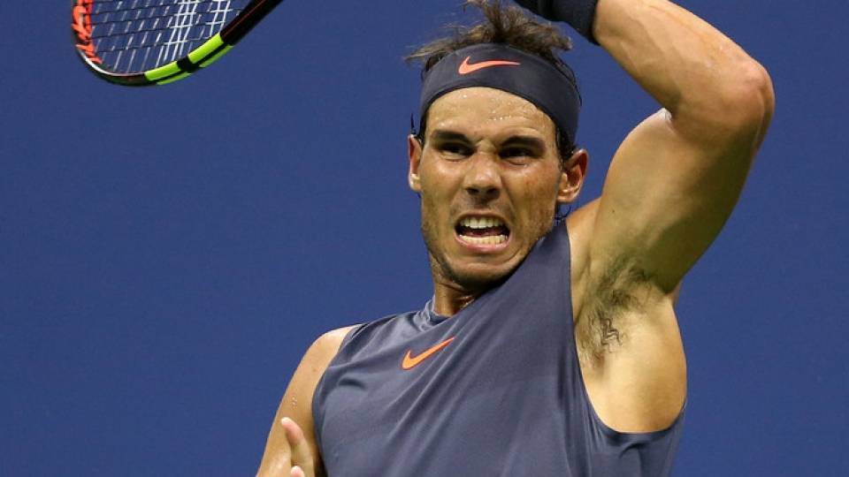 Nadal devuelve una bola a Pospisil - US Open 2018 Ronda2