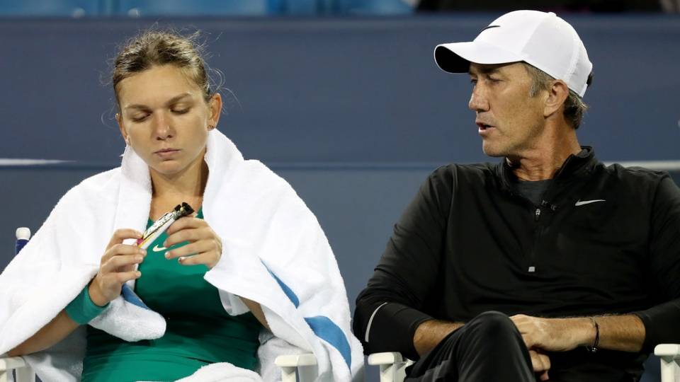 Simona Halep y Darren Cahill durante un partido del Western & Southern Open 2018