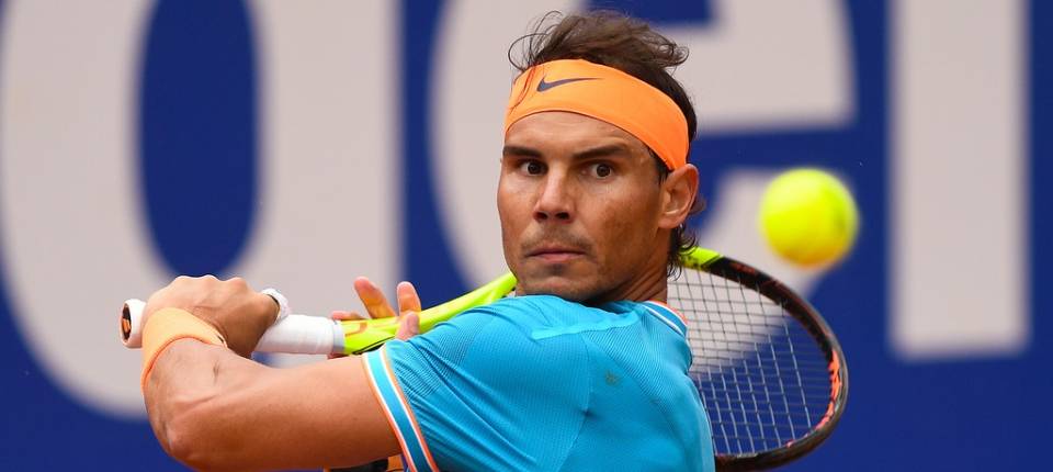 Rafa Nadal devuelve una bola durante un partido en el Barcelona Open Banc Sabadell 2019