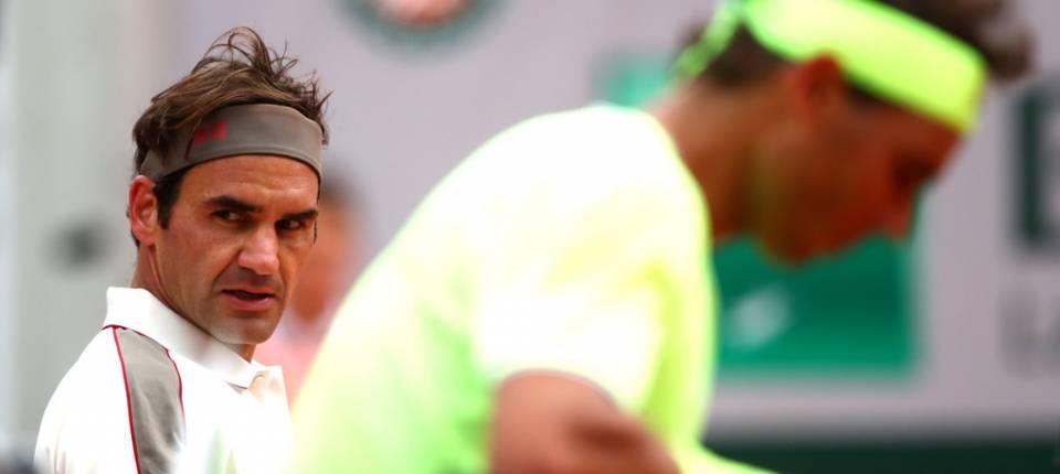 Federer y Nadal en un descanso de la semifinal de Roland Garros 2019